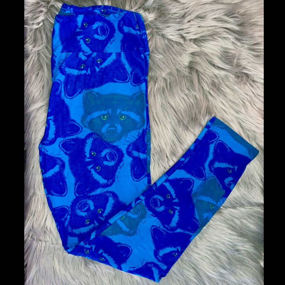 Rare Lularoe Leggings W/Raccoons Tall & Curvy